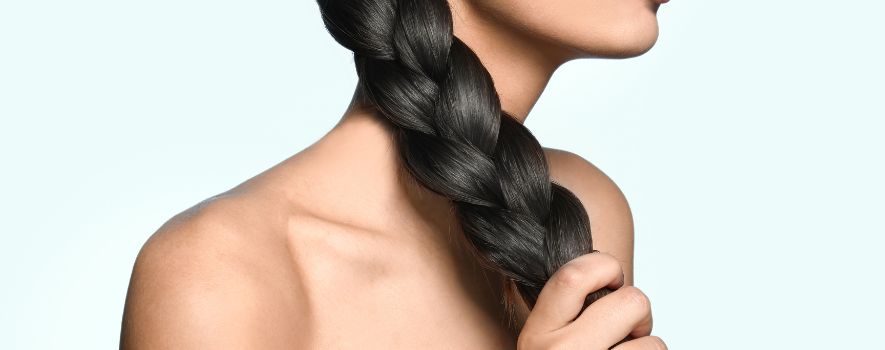 5 vitaminas e minerais essenciais para manter cabelos fortes - Farmácia Vida Natural